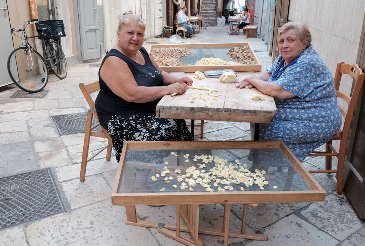 orecchiette street